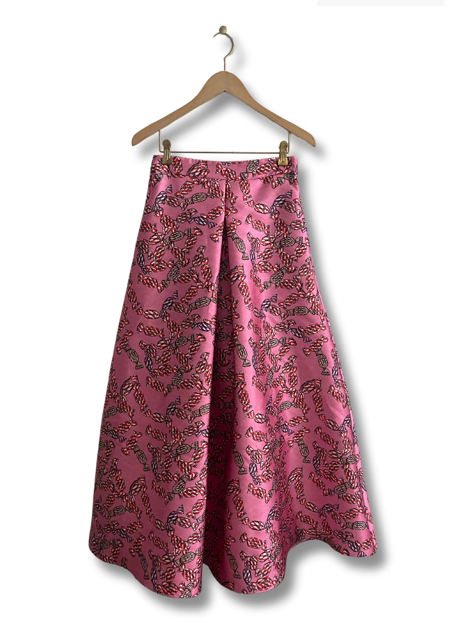 Alessandra-Enriquez-candy-skirt