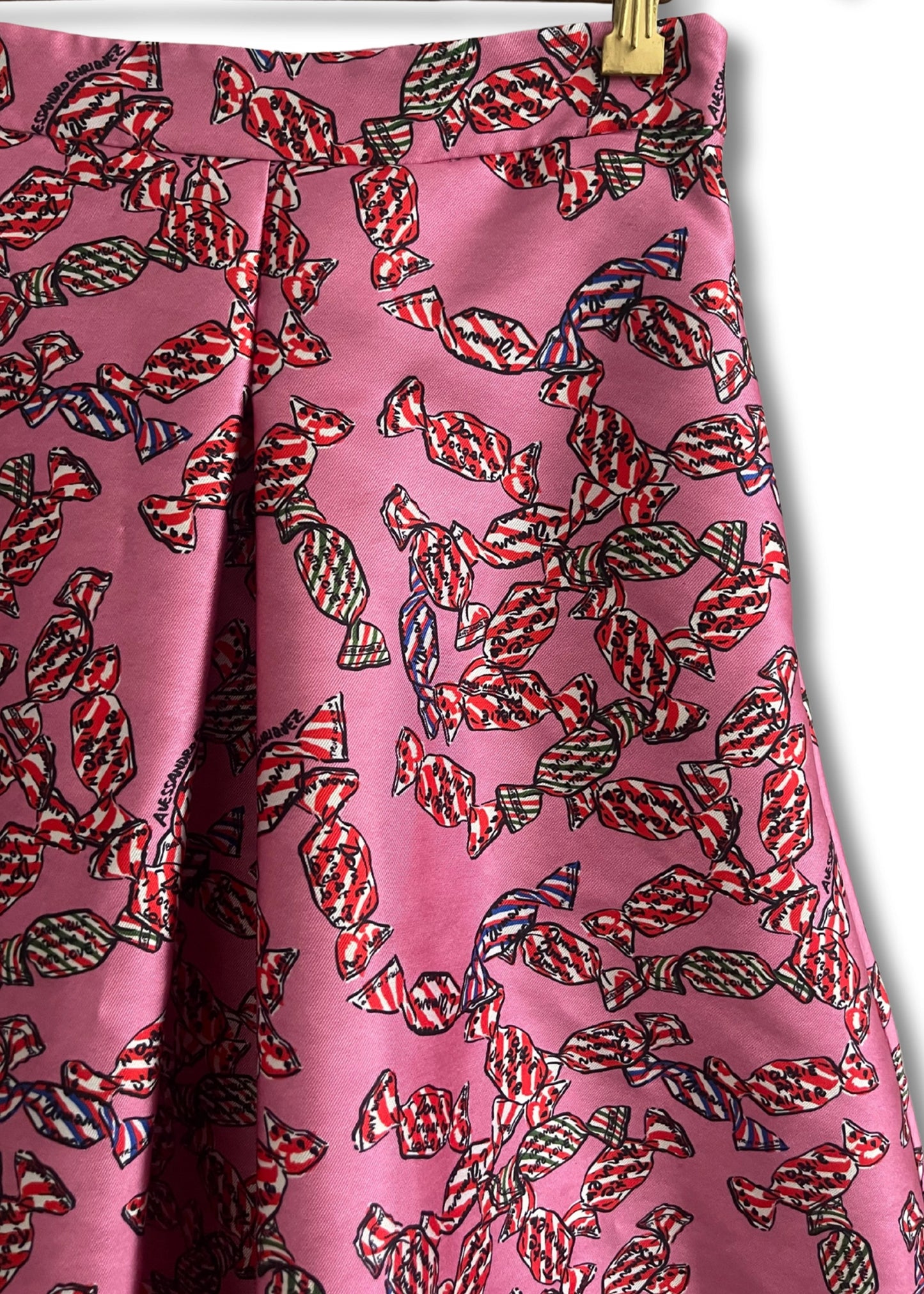 Alessandra-Enriquez-candy-skirt