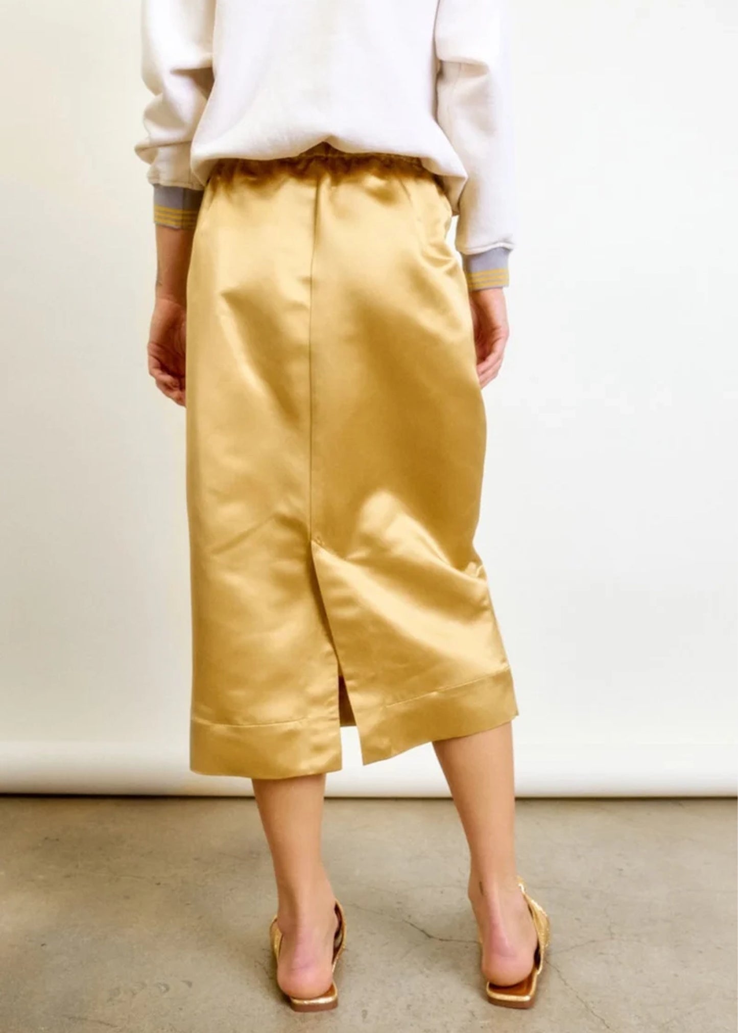 Aquarius-Cocktail-Le-Pencil-Skirt-Gold