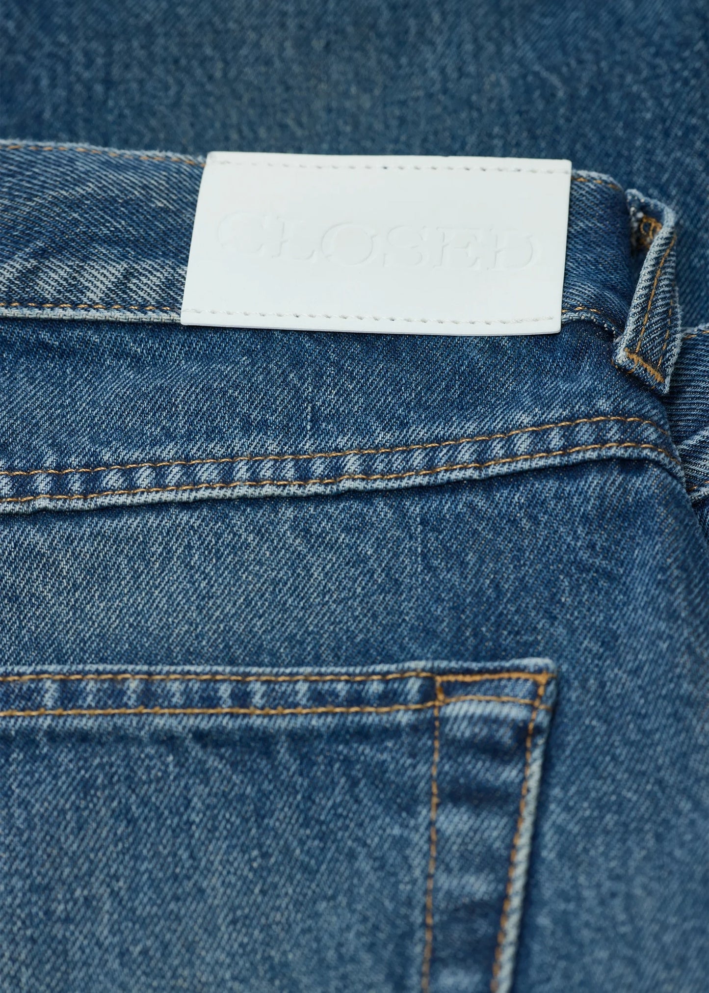 Closed-Relaxed-Jonta-Jean