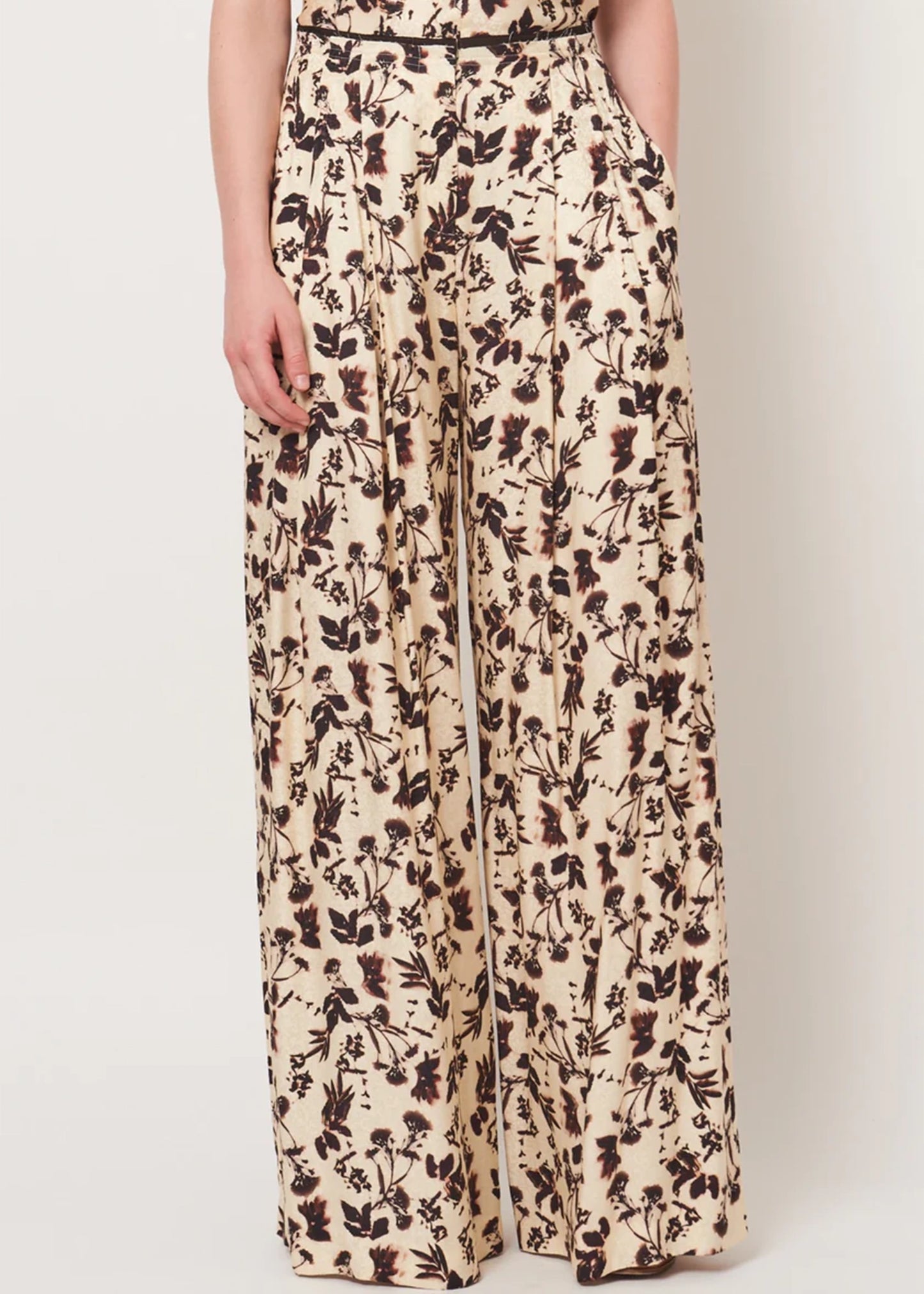 Raquel-Allegra-cream-flower-Trapeze-Pant