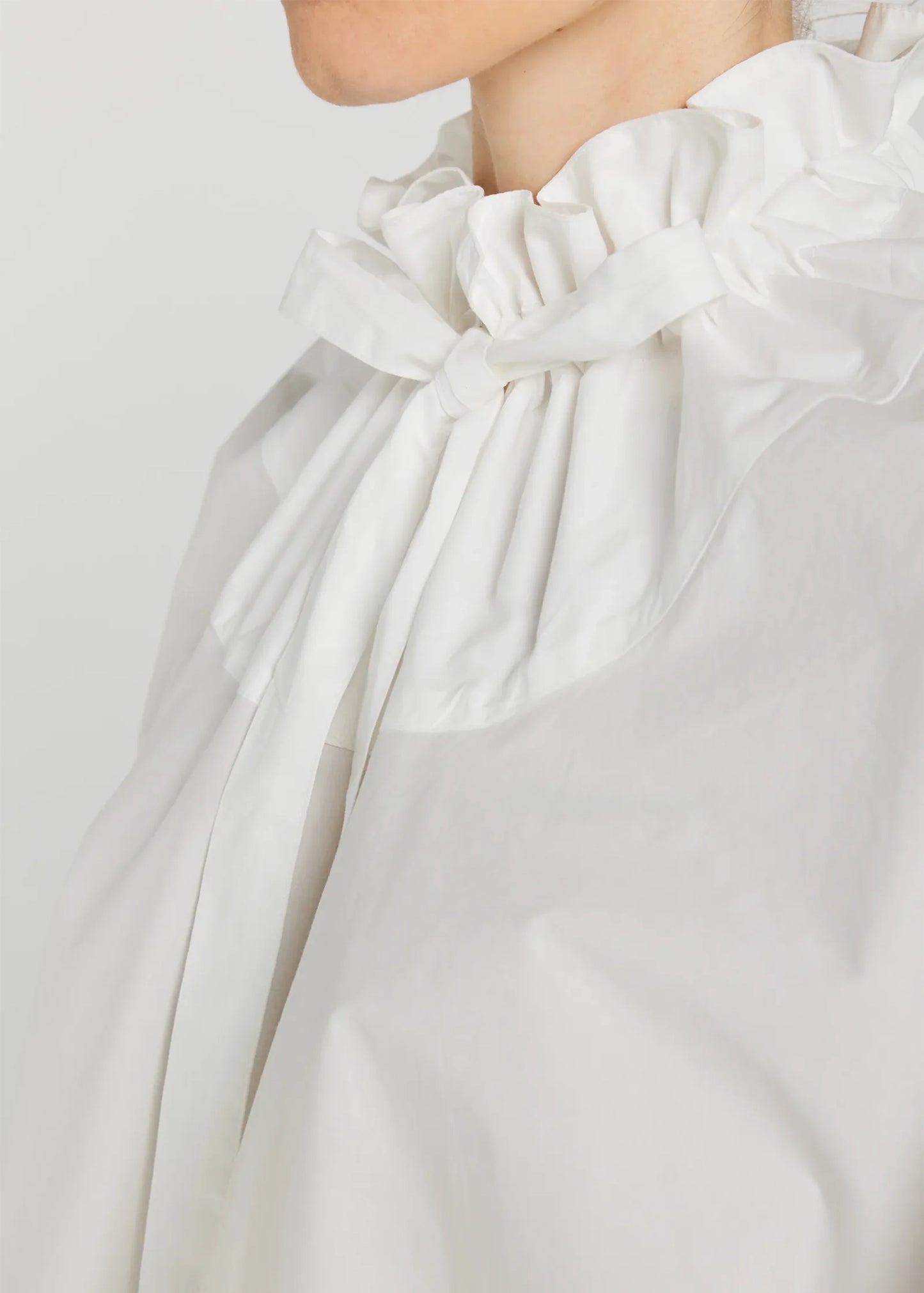 V-de-Vinster-Clara-Blouse-White