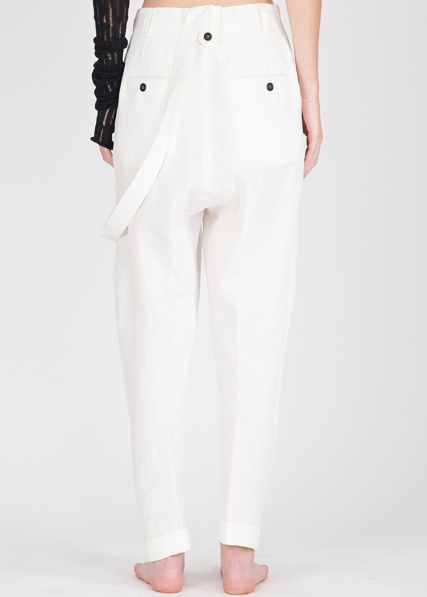Isabel_Benenato_Linen_Pant_DW52S23