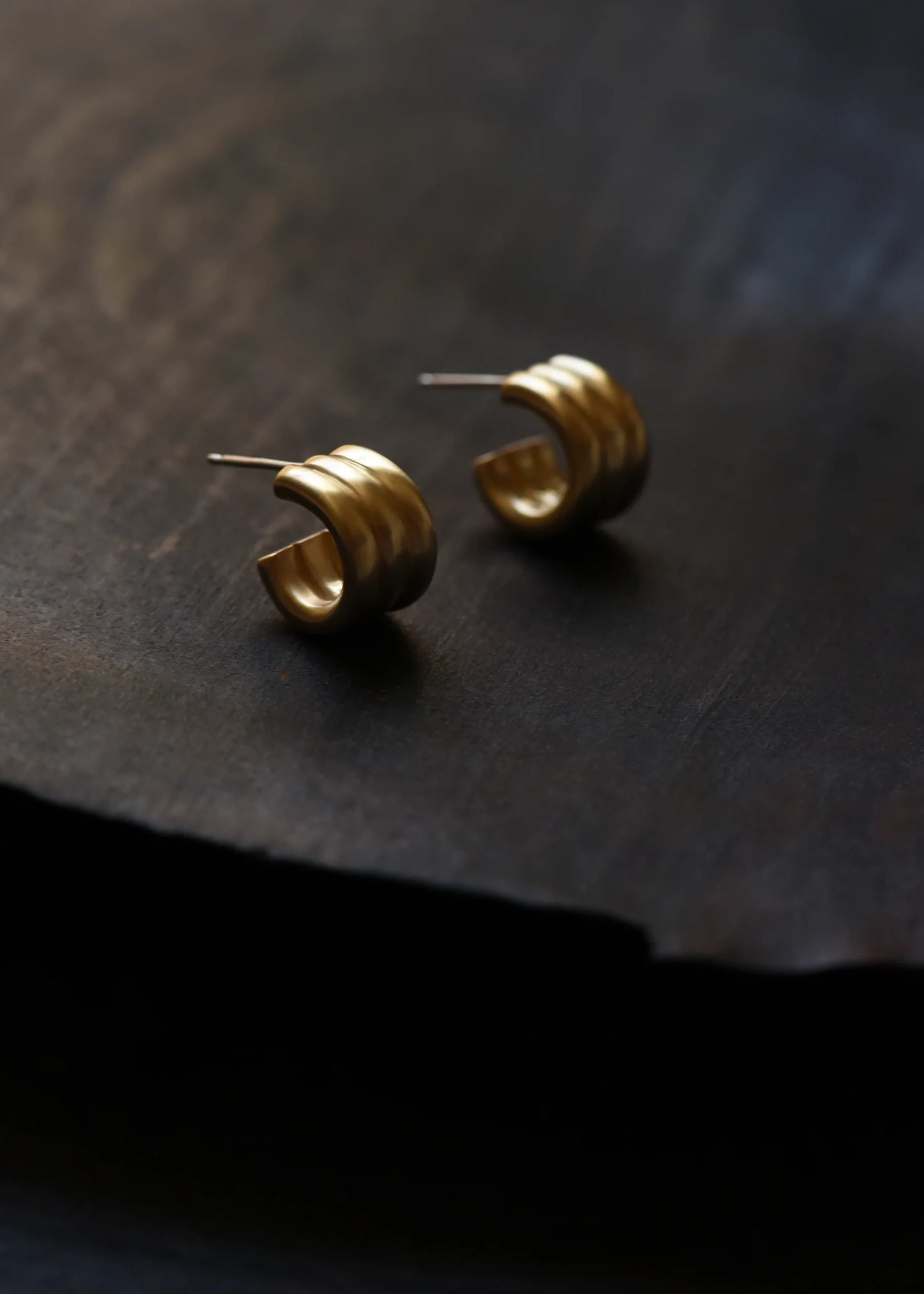 8.6.4.-EA-TL-87-Brass-Earrings