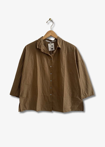 Album-di-famiglia-short-collar-shirt-gold