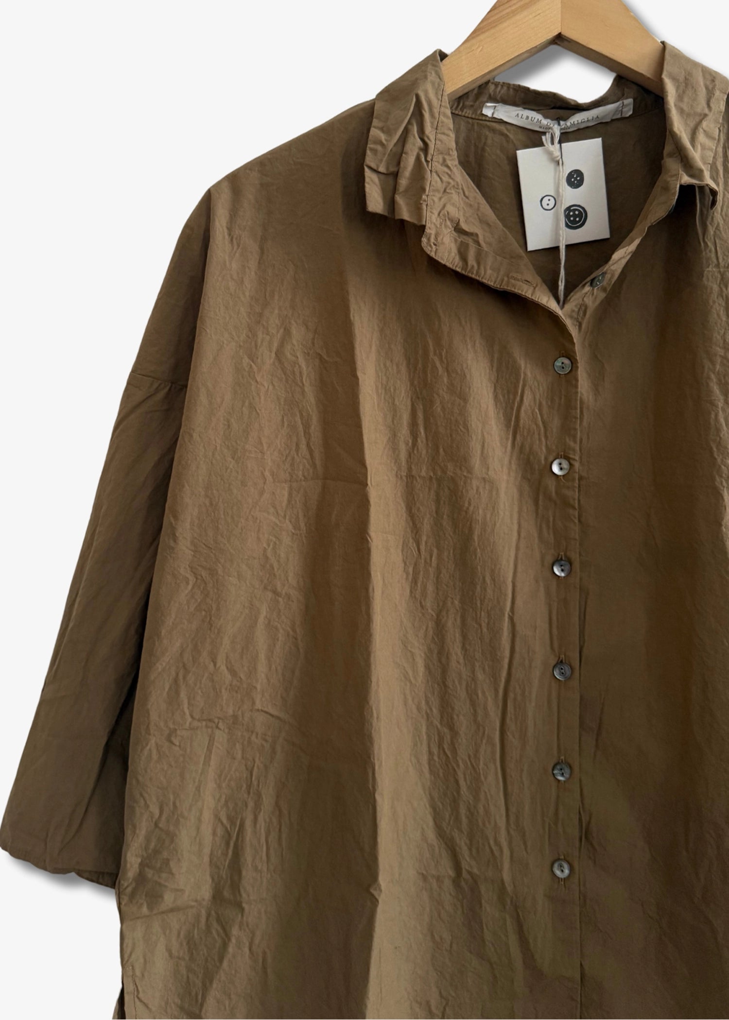 Album-di-famiglia-short-collar-shirt-gold