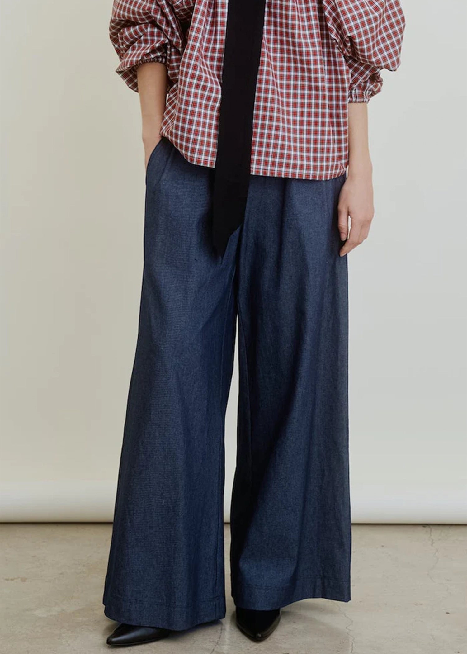 Aquarius-Cocktail-Connor-Pants-Dark-Denim