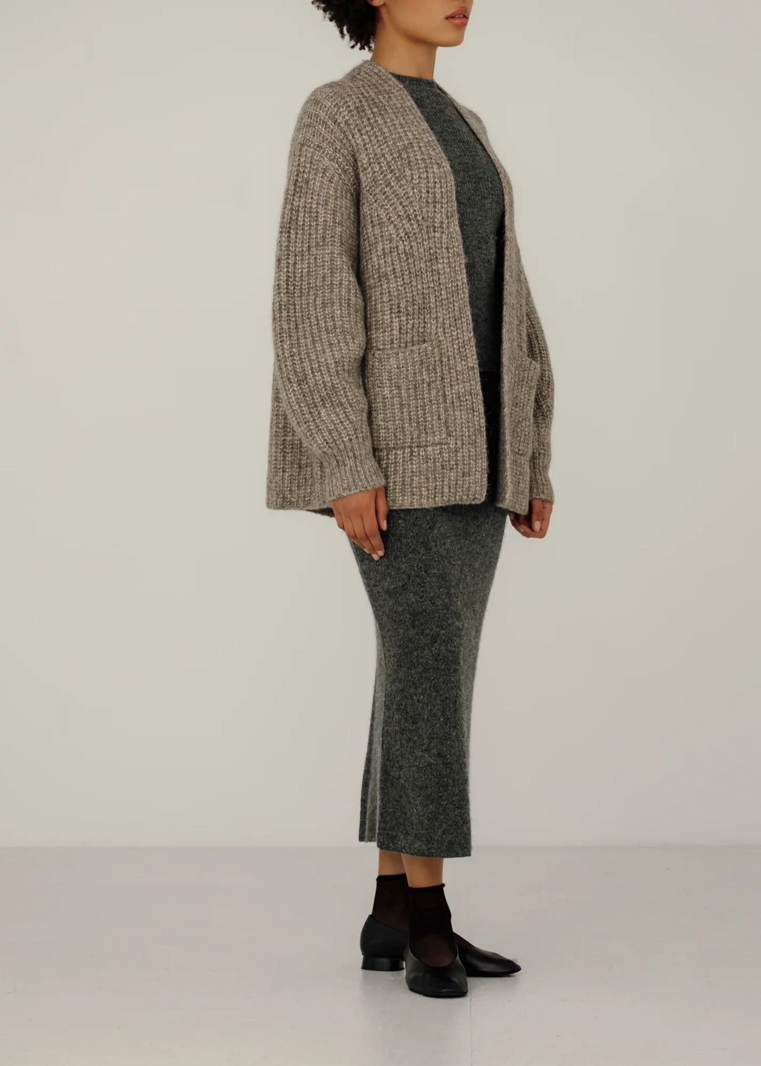 Bare-Knitwear-Marine-Cardigan-Oat