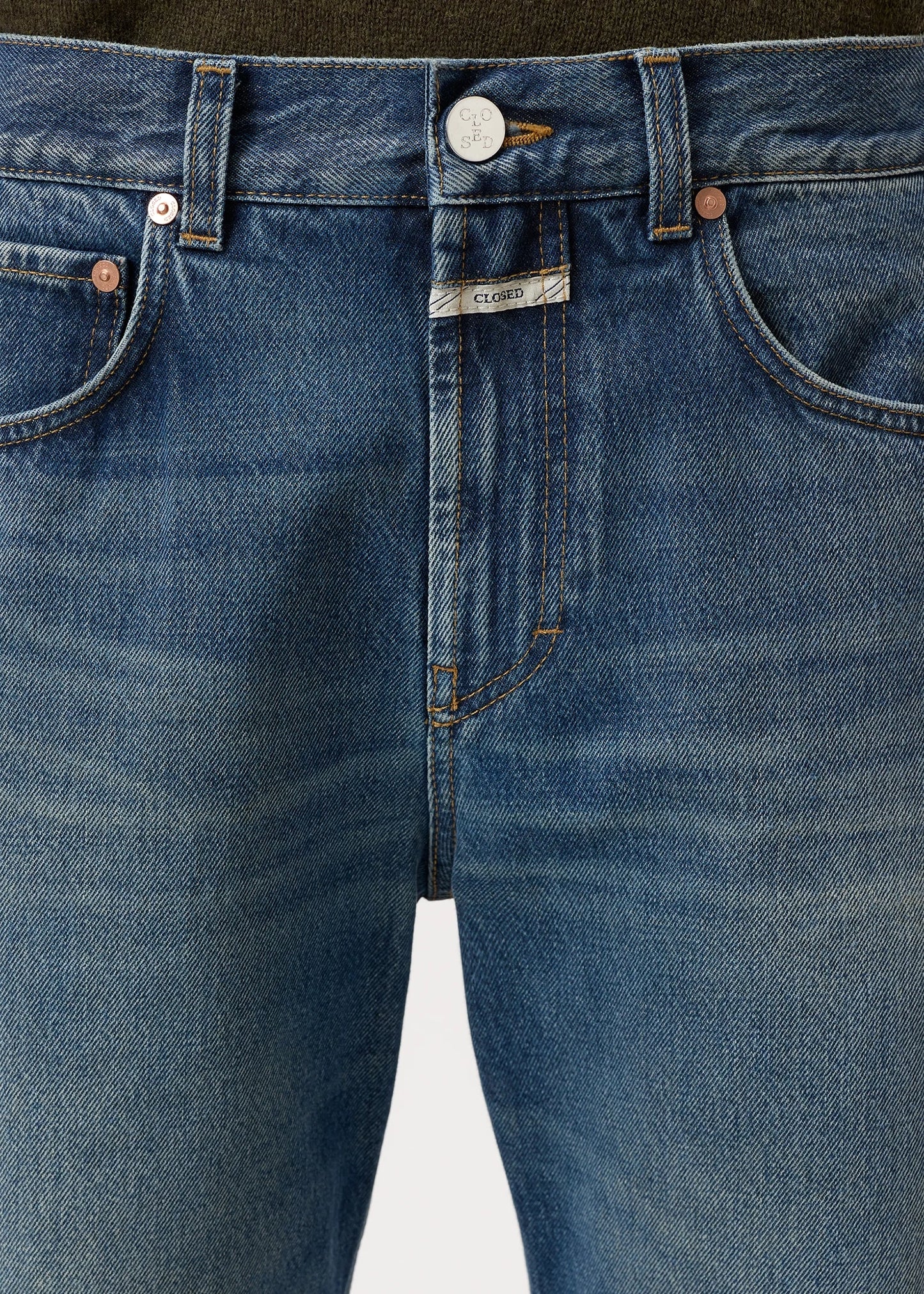 Closed-Relaxed-Jonta-Jean