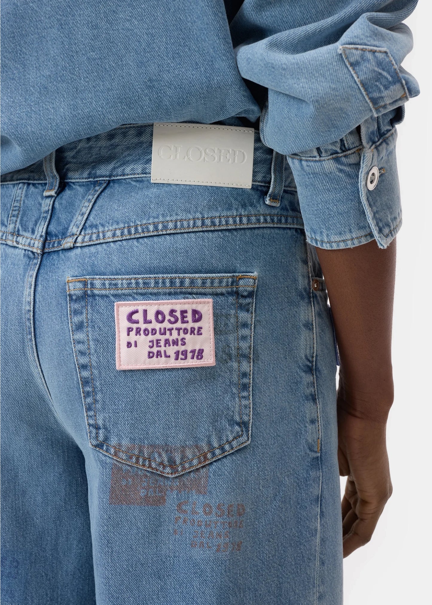 Closed Printed Nikka Jean