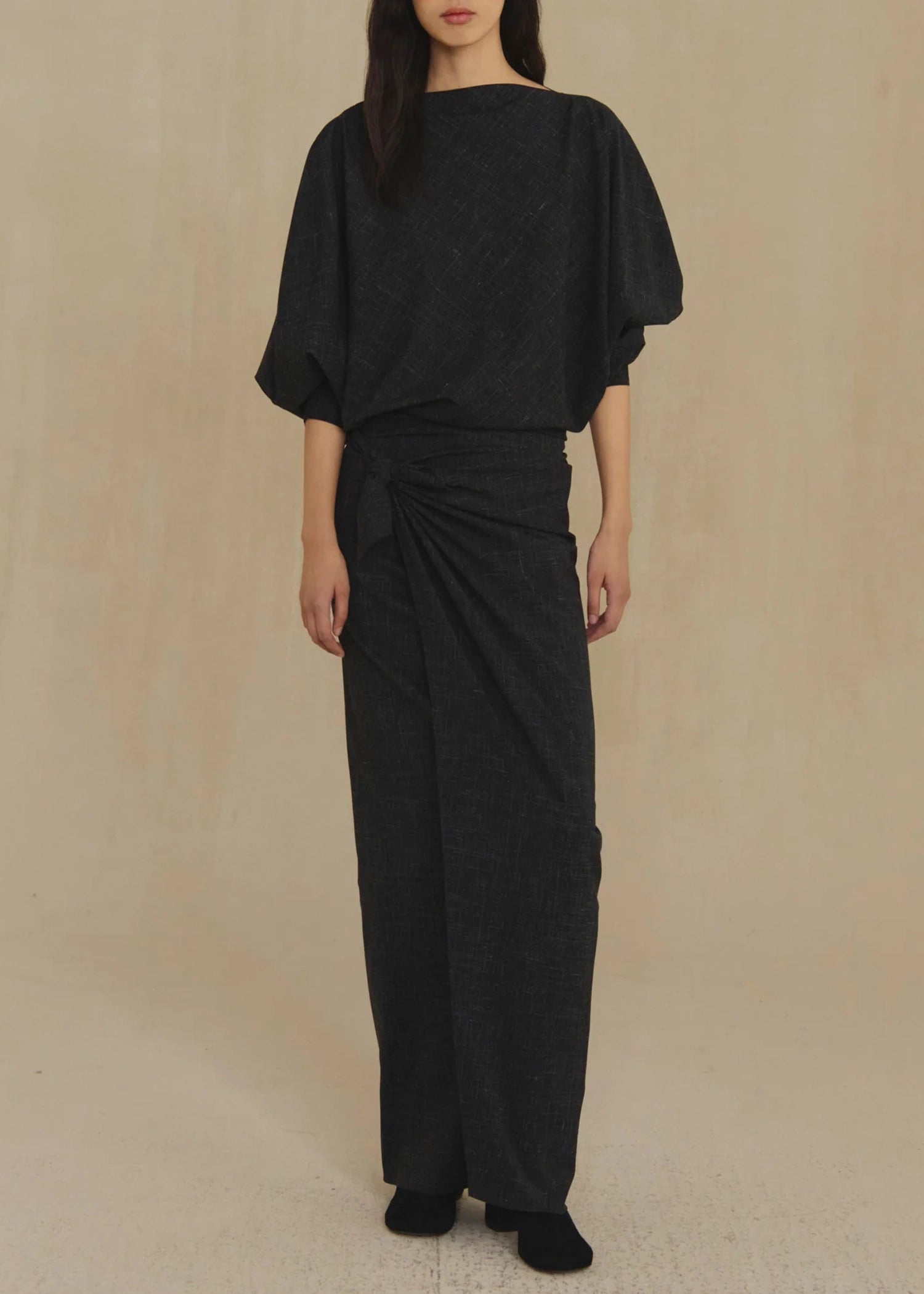Cortana-Tiempo-black-virgin-wool-silk-skirt
