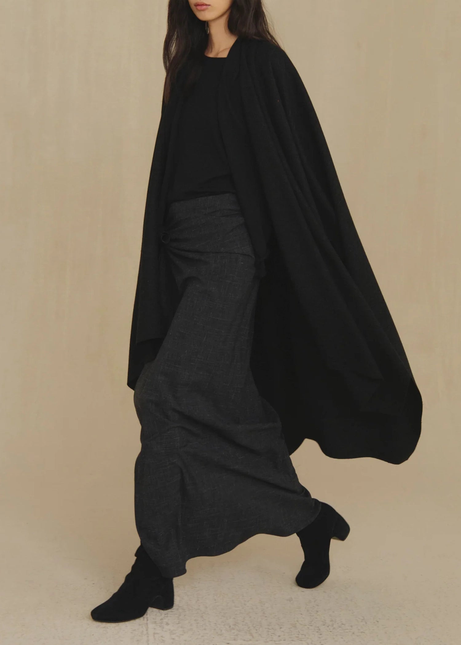 Cortana-Tiempo-black-virgin-wool-silk-skirt