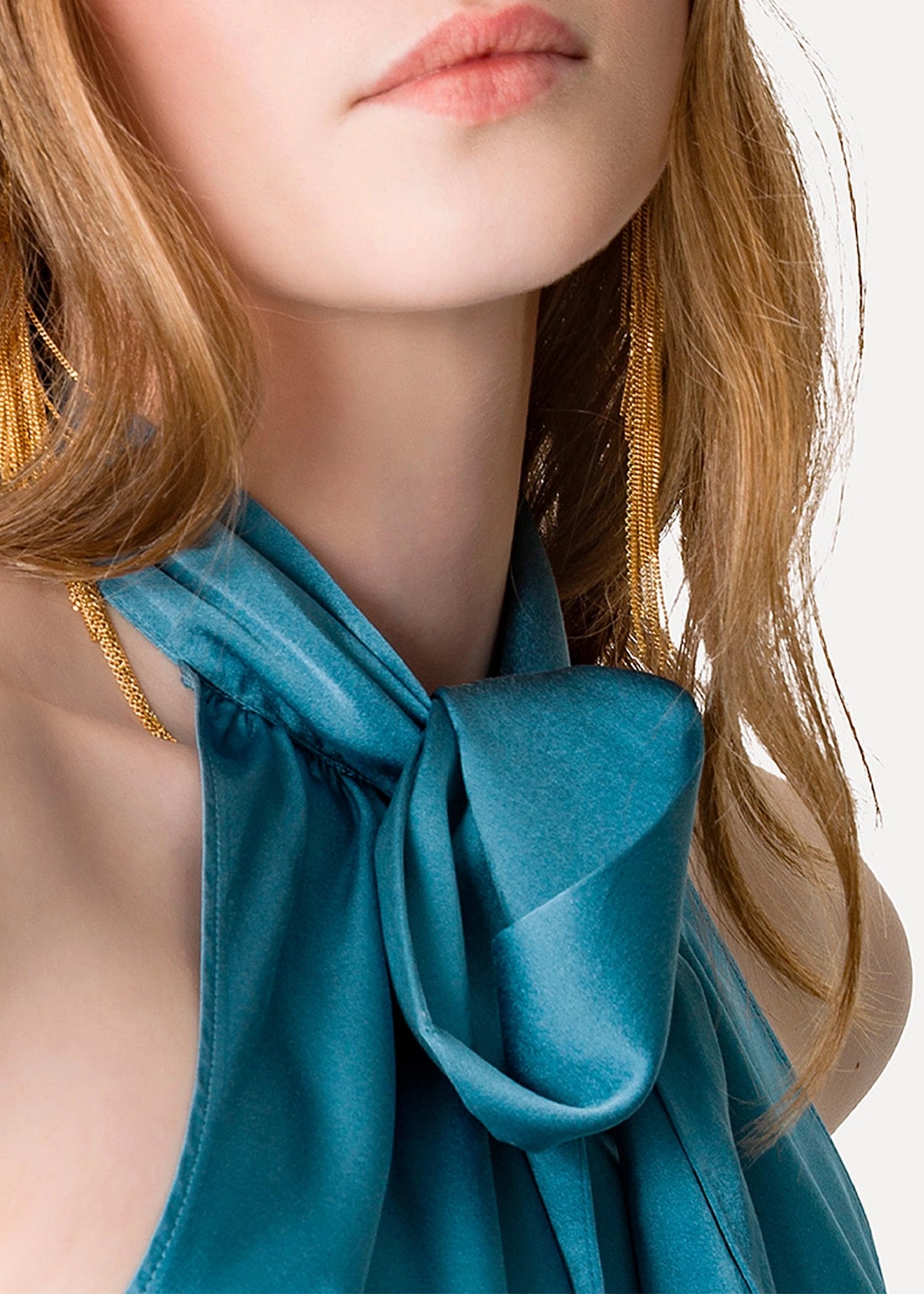 Forte_Forte_weighty-stretch-silk-bow-tie-top