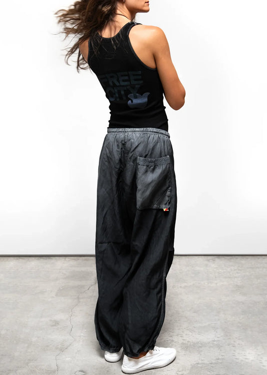 Freecity-MATTE-SATIN-LOOSE-DRAWCORD-BIGGY-pant-volcano