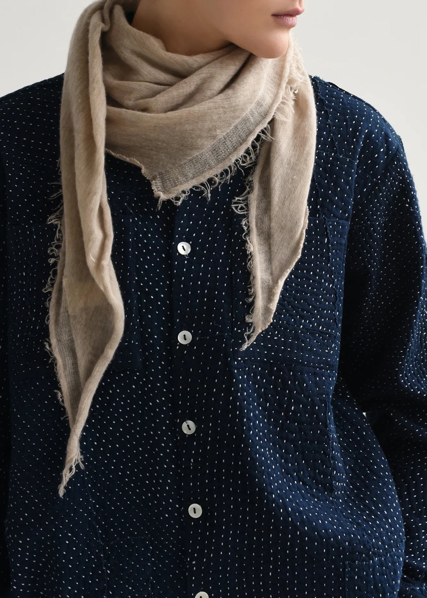 Grisal-8.6.4.-Cashmere-Scarf-oatmeal