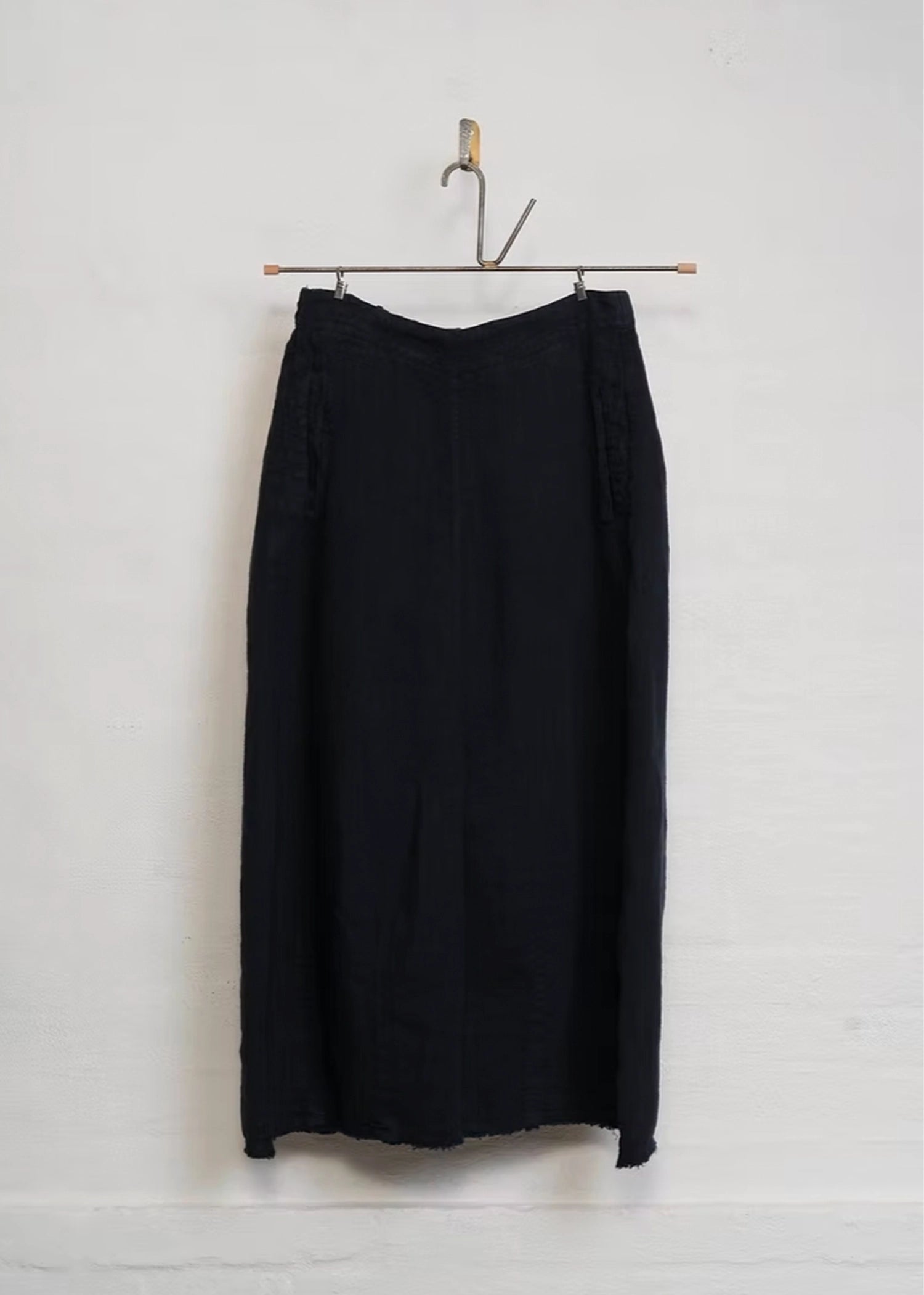 Hannoh-Wessel-Jade-Skirt-navy