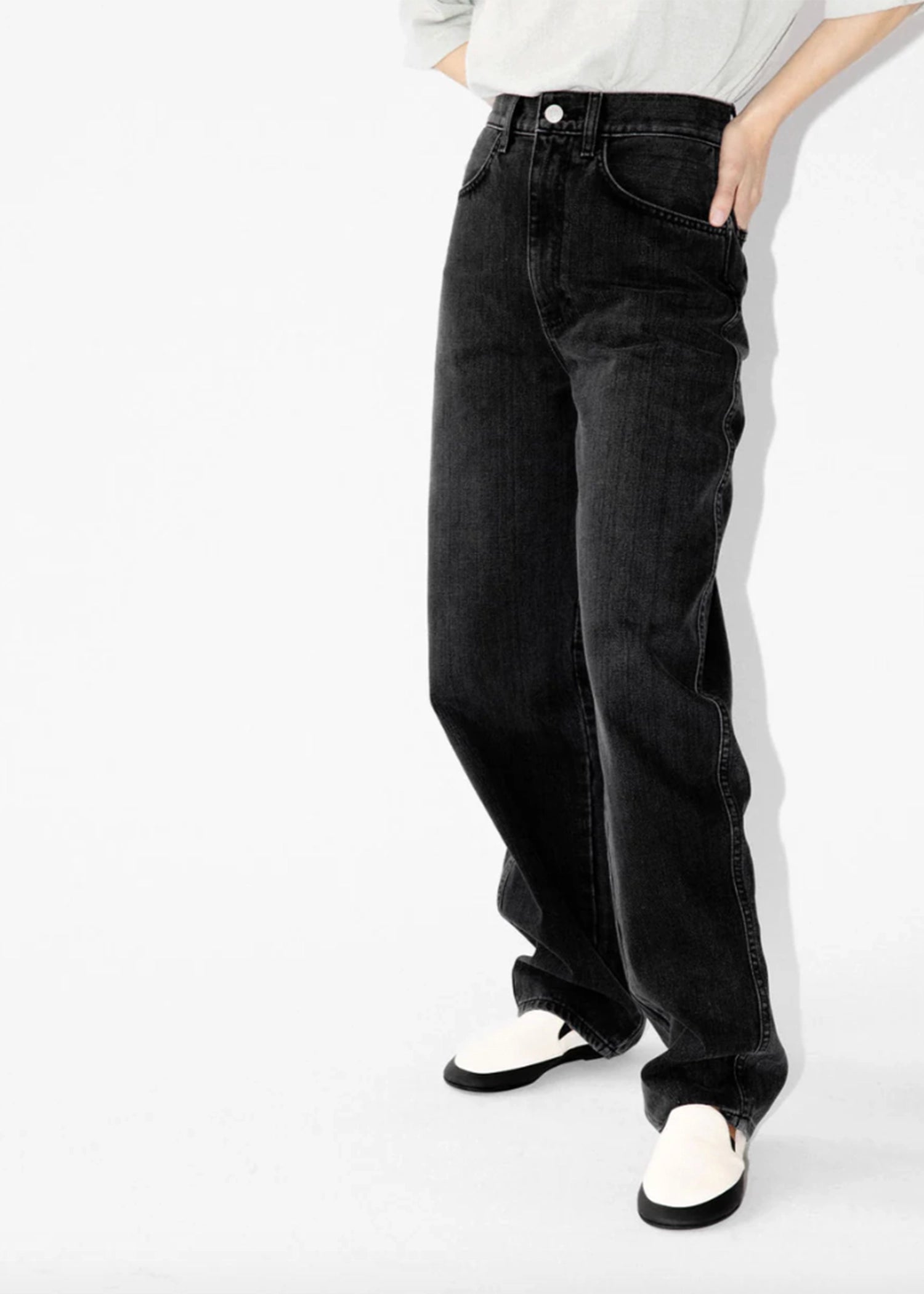 James-Street-90s-Baggy-Jean-washed-black