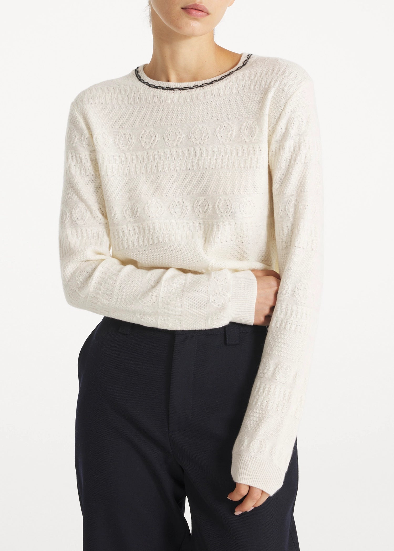 Le-Mont-saint-michel-sdill-fancy-shirt-sleeve-sweater