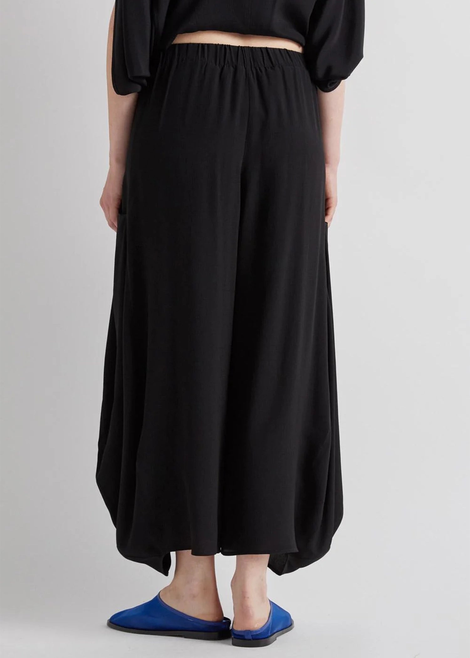 Meimeij-lightweight-balloon-trousers