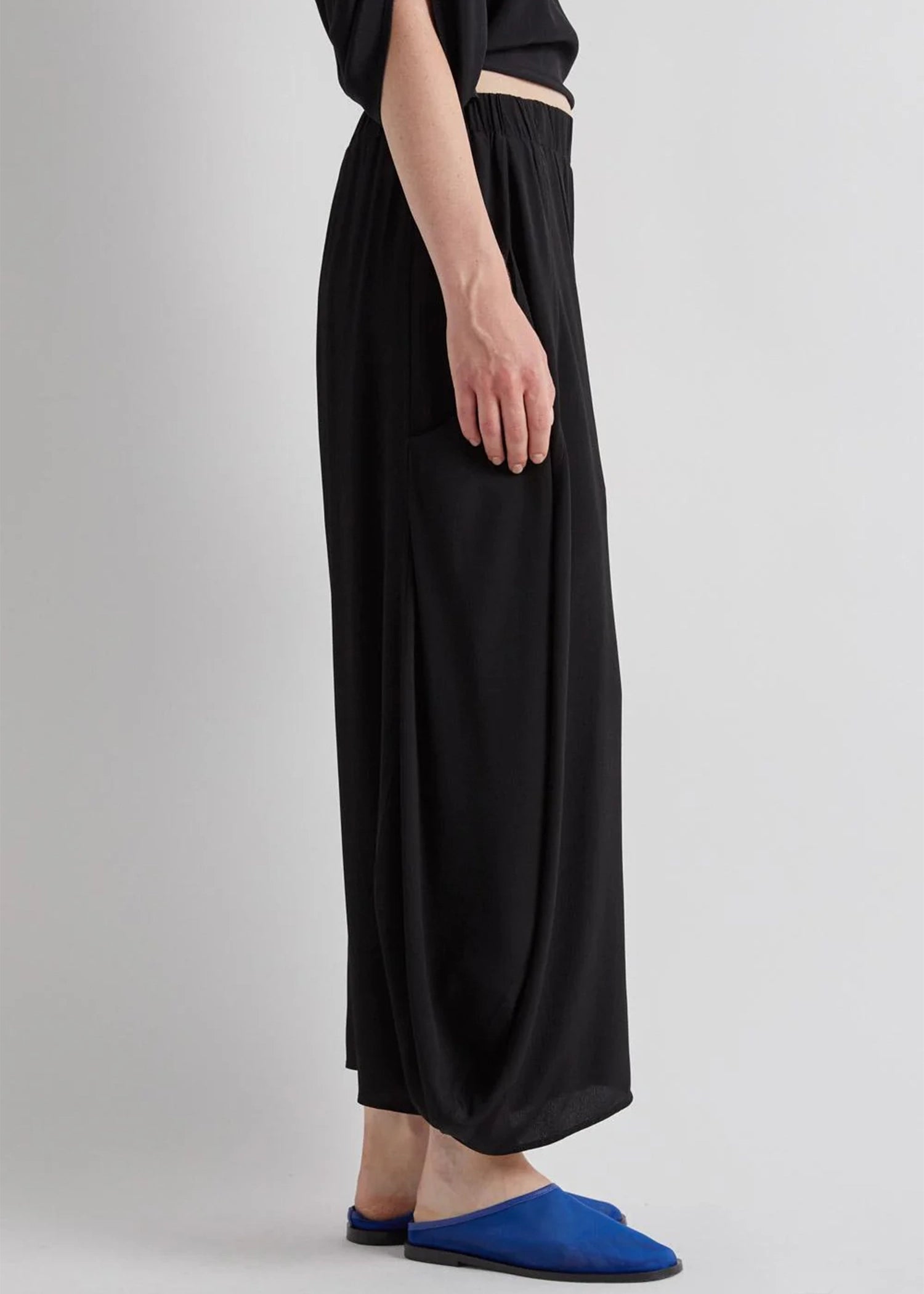 Meimeij-lightweight-balloon-trousers