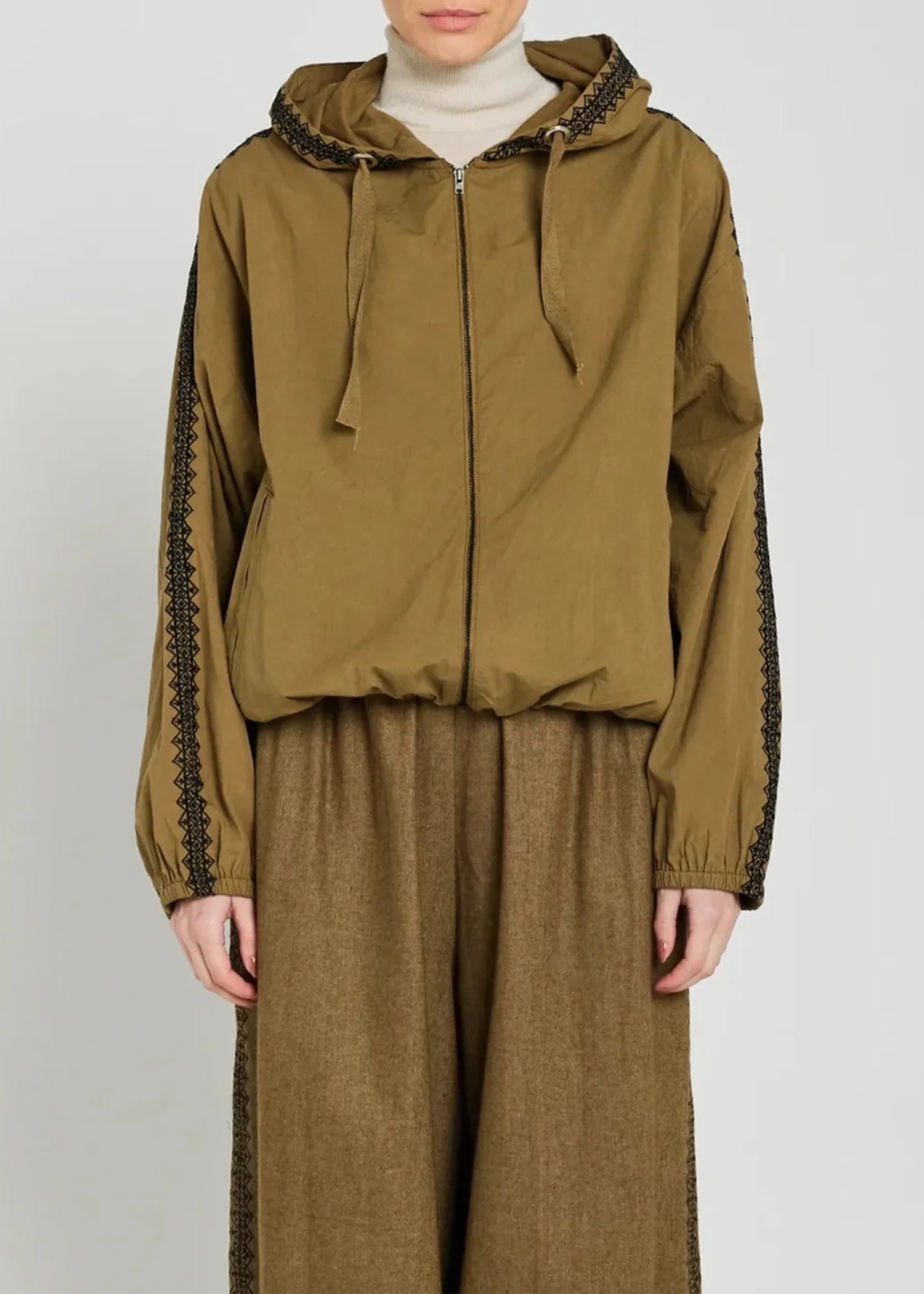 V-de-Vinster-Seema-Embroidered-Hoodie