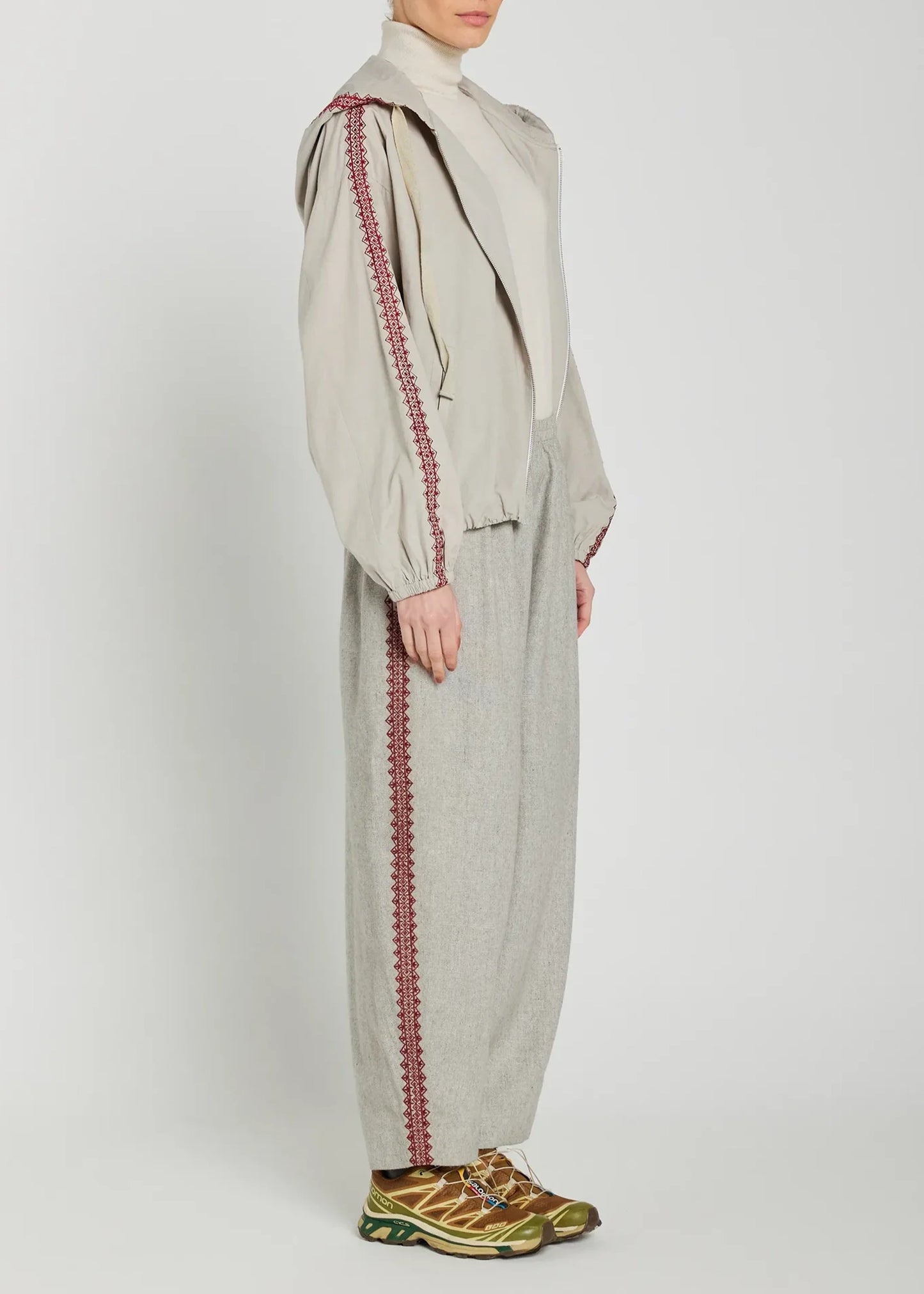 V-de-Vinster-Seema-Embroidered-Hoodie
