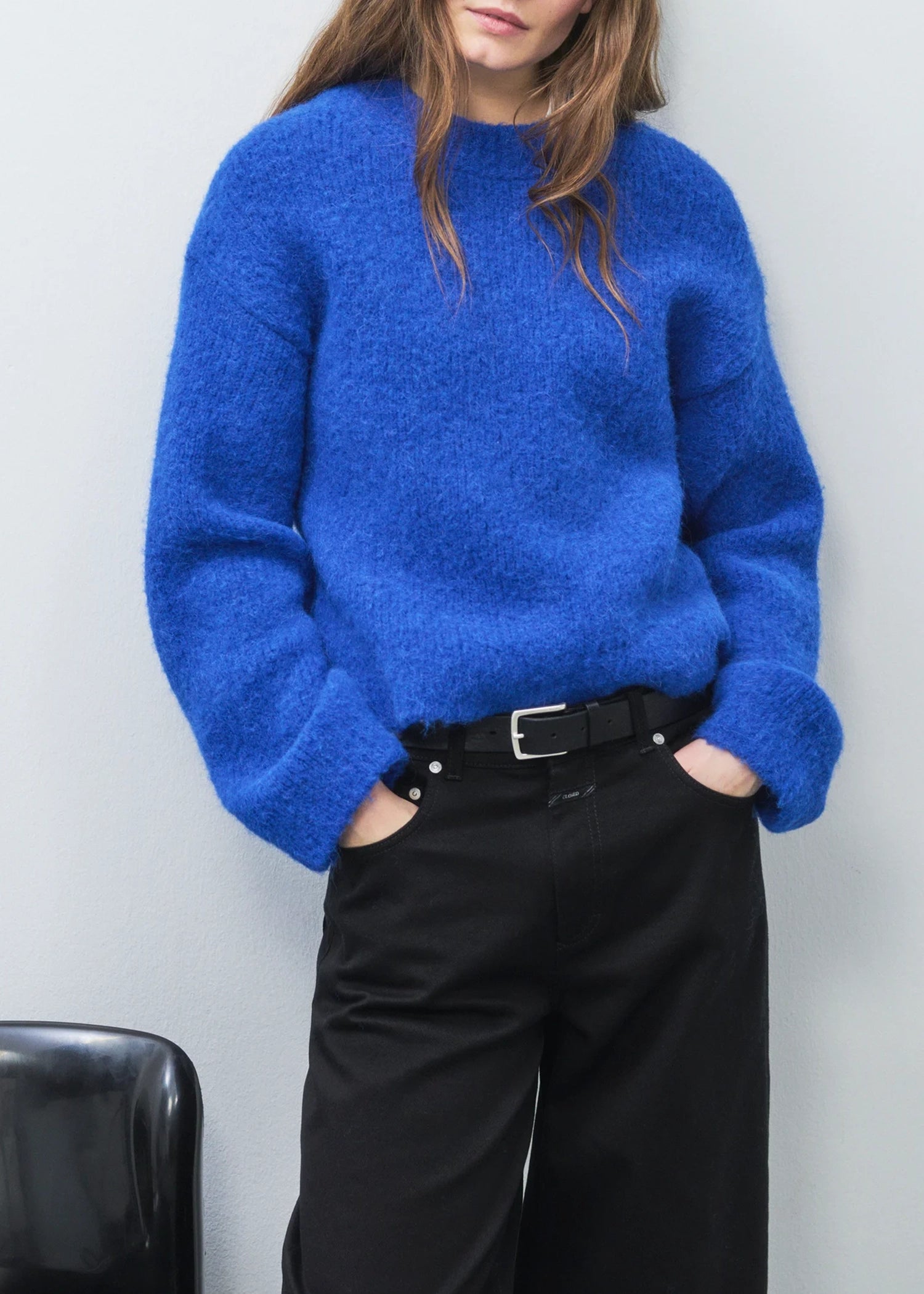 closed-Crew-neck-sweater-alpaca-blend-yarn