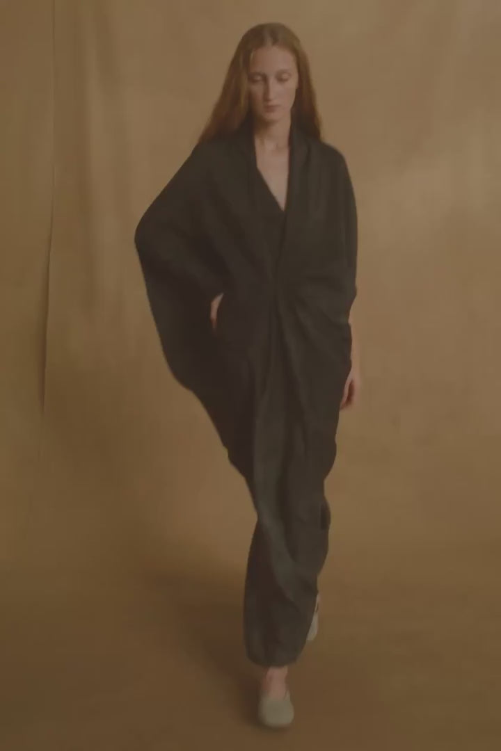 Cortana-Mayu-petroleum-maltinto-silk-dress