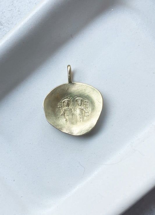 Heike-grebenstein-Casting-Byzantine-coin-with-diamond